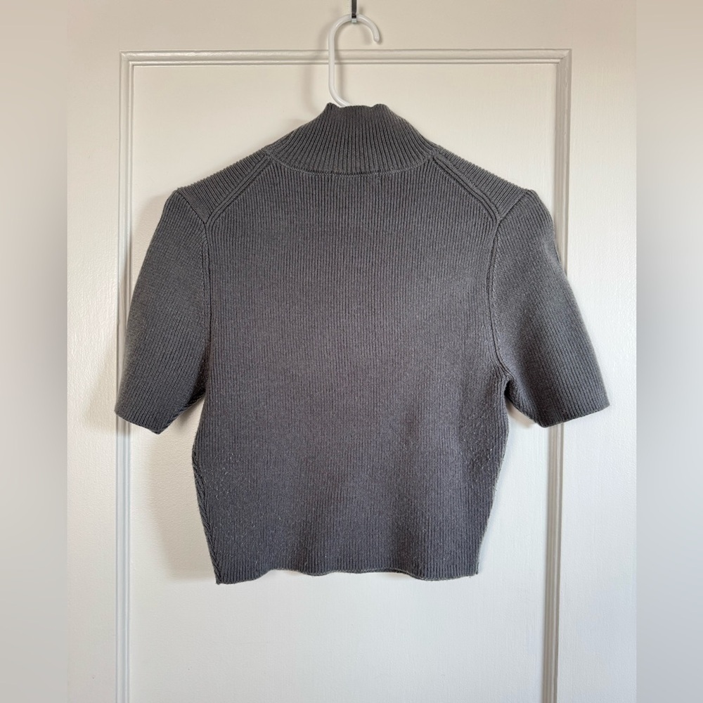 Zara Gray Ribbed Women's Top - Picture 2 of 2
